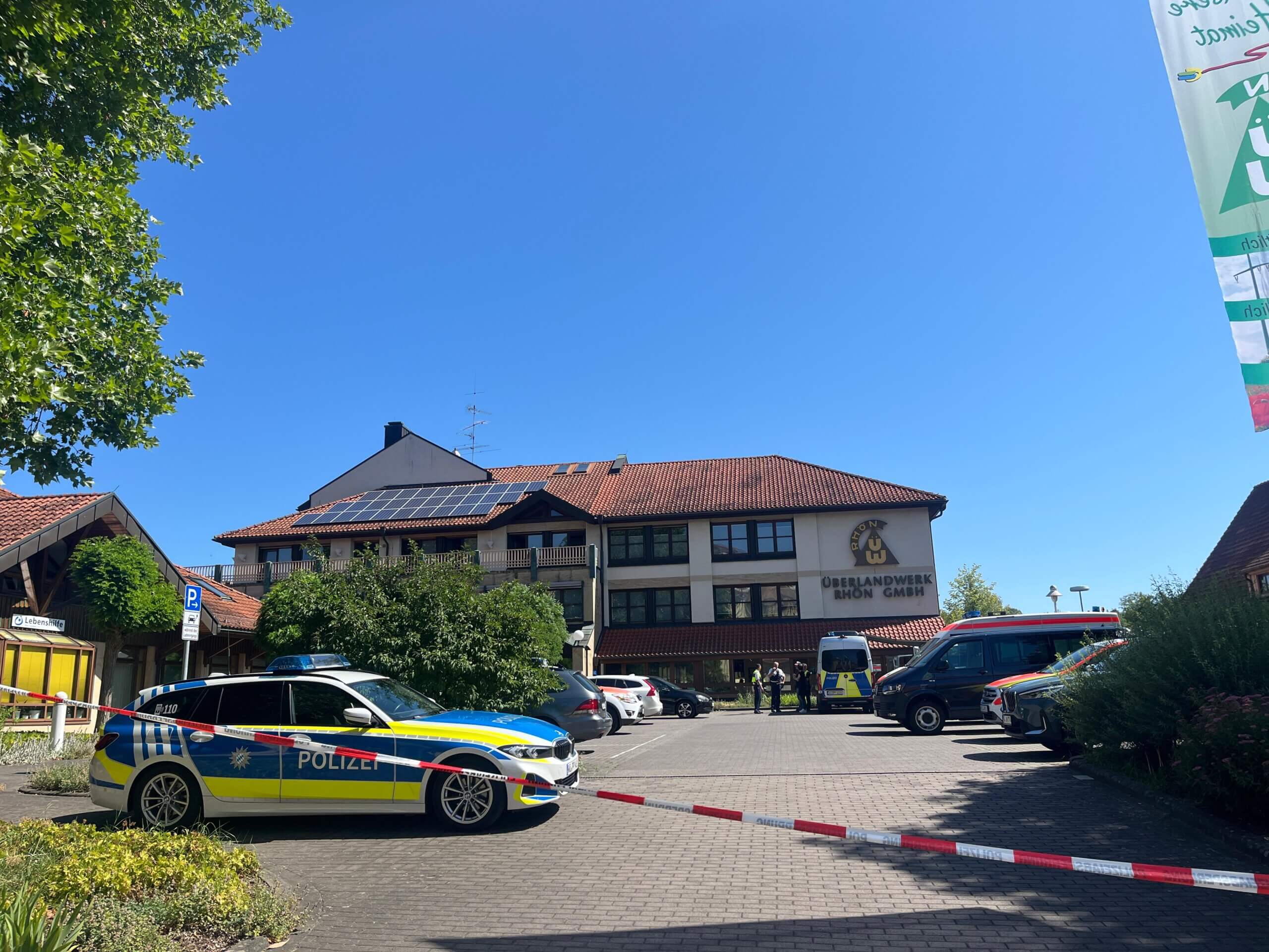 Mellrichstadt: Eine Tote und zwei Schwerverletzte nach Angriff in Firma