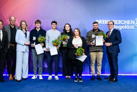 Bergrheinfeld/Bad Kissingen: Mann für couragierten Einsatz mit „XY“-Preis augezeichnet ZDF/Jule Roehr